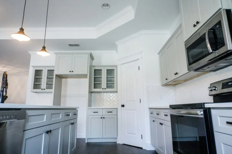 Kitchen Cabinet Painting - Gray Lowers White Uppers - 365 Renovations West Chester OH 800